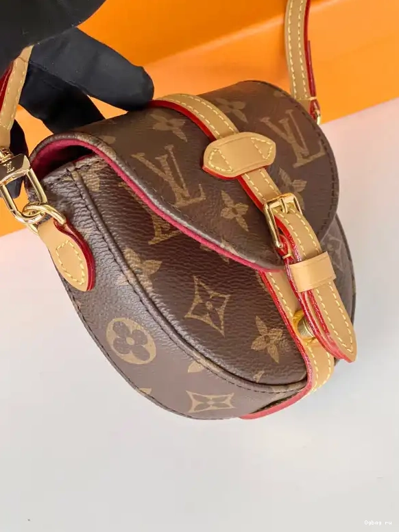 LOUIS MICRO VUITTON CHANTILLY 0623